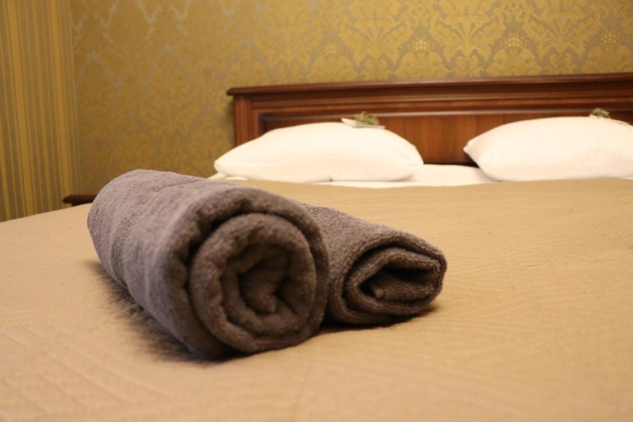 Bogdanov Yar Hotel Kiev Extérieur photo