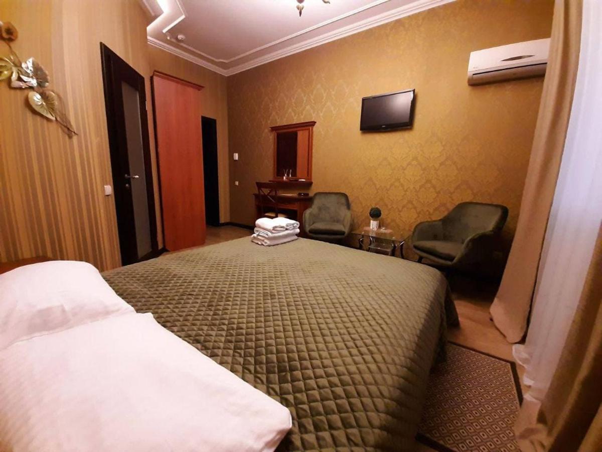 Bogdanov Yar Hotel Kiev Extérieur photo